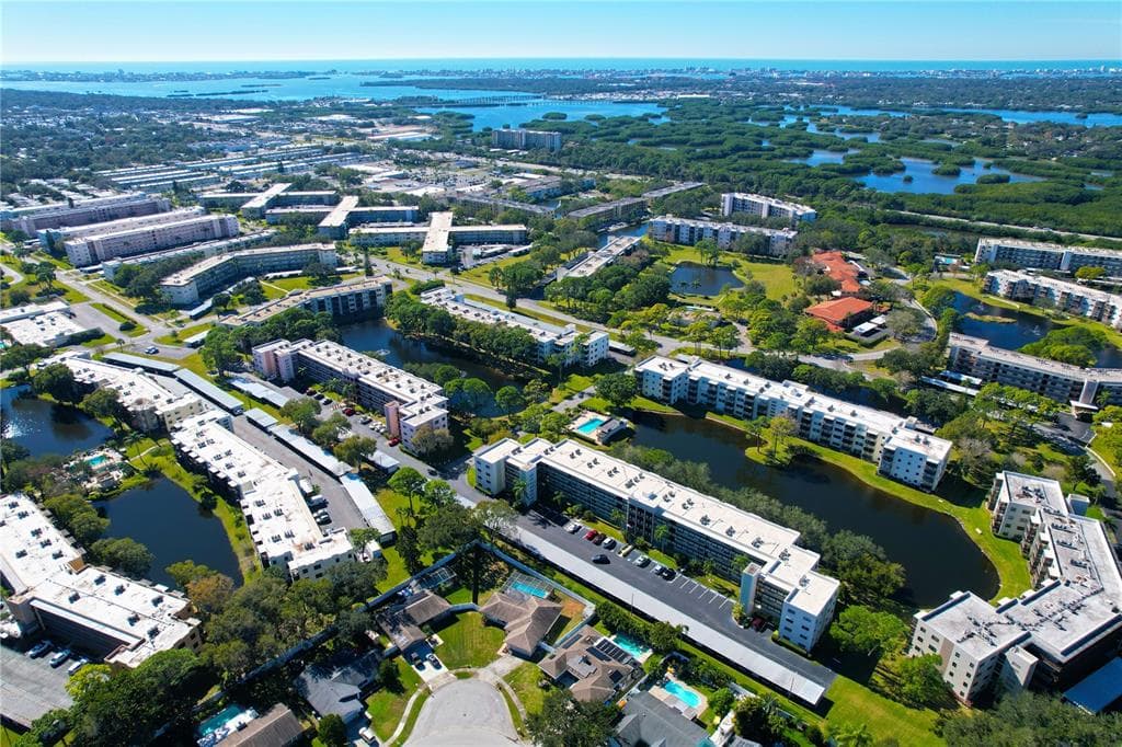 6080 80TH STREET N UNIT 105 ST PETERSBURG, FL 33709