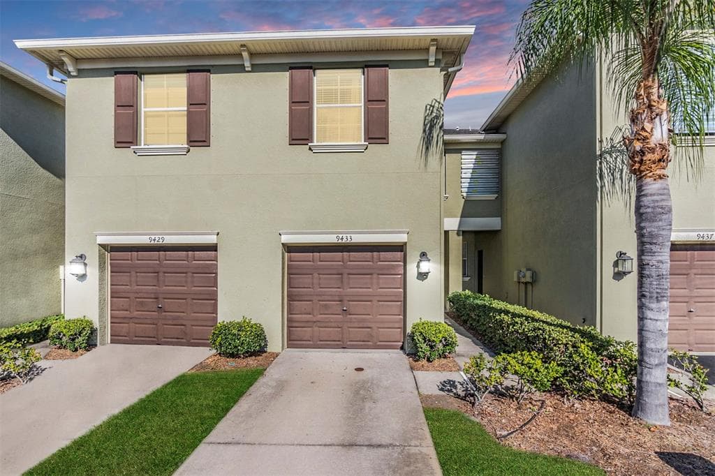 9433 TRUMPET VINE LOOP TRINITY, FL 34655