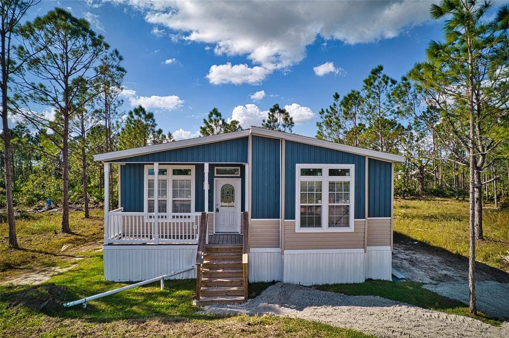 8341 STRASSE BOULEVARD PUNTA GORDA, FL 33982