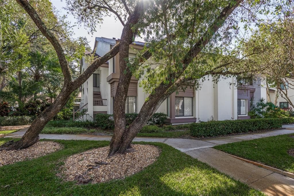 1848 LAKE CYPRESS DRIVE UNIT 403 SAFETY HARBOR, FL 34695