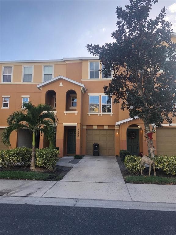 7322 BLACK WALNUT WAY UNIT 7322 LAKEWOOD RANCH, FL 34202