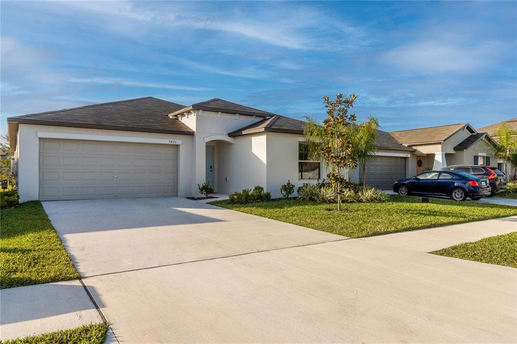 5421 AMARYLLIS GARDEN STREET APOLLO BEACH, FL 33572
