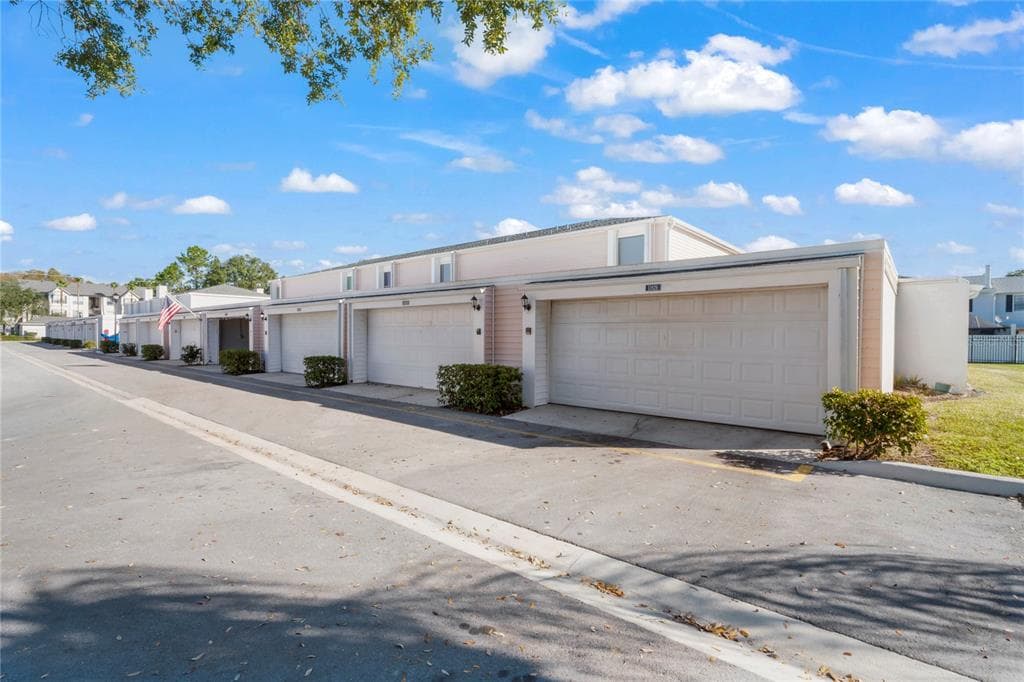11822 CYPRESS CREST CIRCLE TAMPA, FL 33626