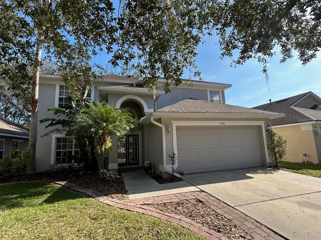 5706 HAWKGROVE PLACE LITHIA, FL 33547