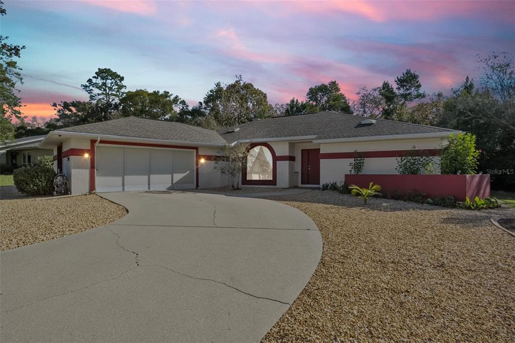 6 HOLLYHOCK COURT HOMOSASSA, FL 34446