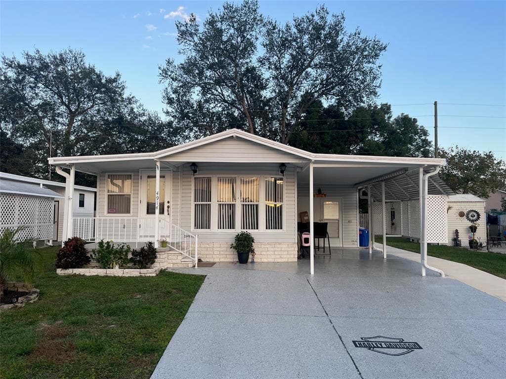 4914 BRITNI WAY ZEPHYRHILLS, FL 33541