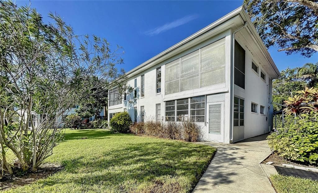 346 PENNSYLVANIA AVENUE UNIT 3 PALM HARBOR, FL 34683