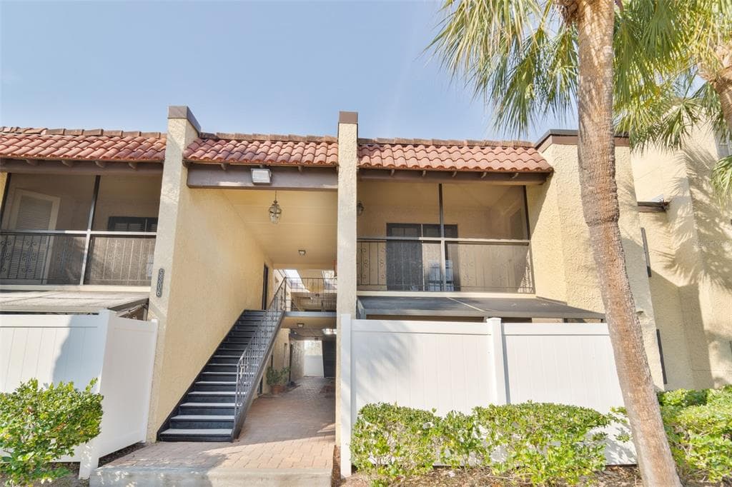 5306 W KENNEDY BOULEVARD UNIT 209 TAMPA, FL 33609
