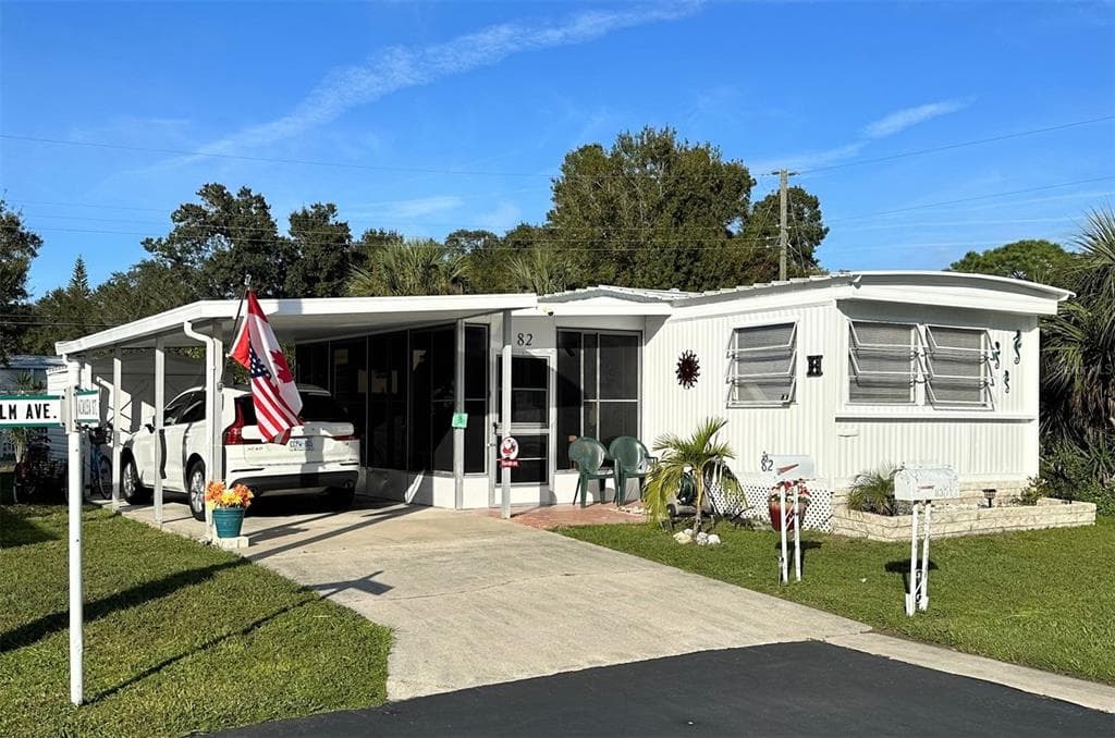 7803 46TH AVENUE N UNIT 82 ST PETERSBURG, FL 33709