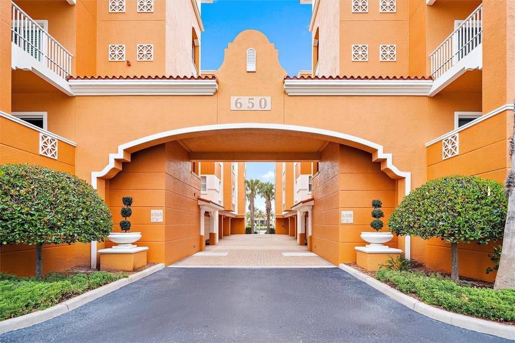 650 PINELLAS BAYWAY S UNIT 2302 TIERRA VERDE, FL 33715