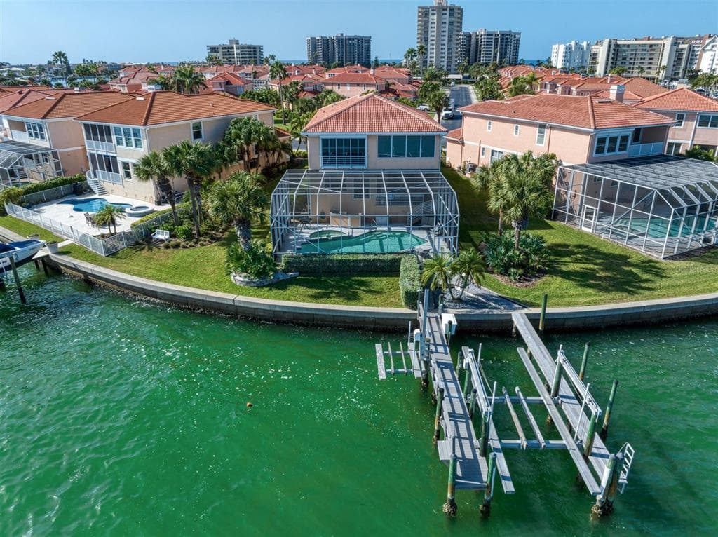 194 SAND KEY ESTATES DRIVE CLEARWATER, FL 33767