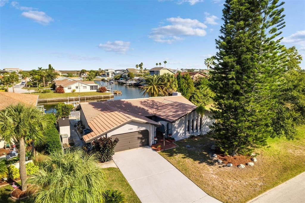 7109 SOUTHWIND DRIVE HUDSON, FL 34667