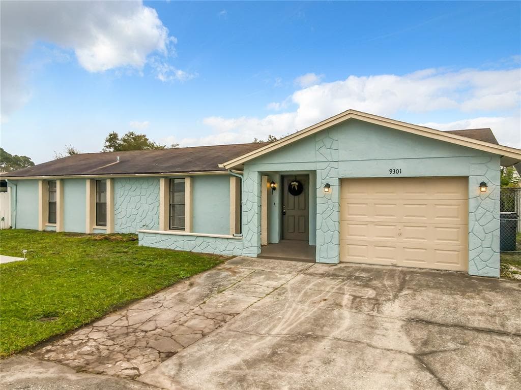 9301 LONGSTONE COURT TAMPA, FL 33615