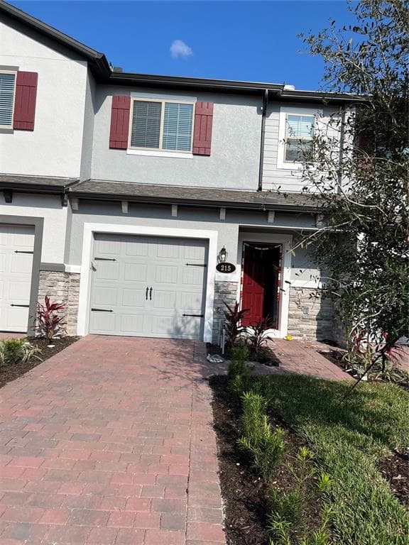 215 SMUGGLERS WAY APOPKA, FL 32712