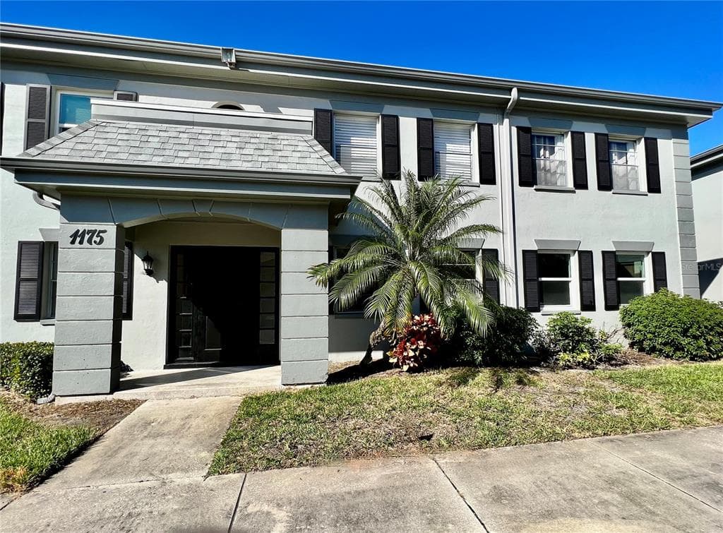1175 RUE DES CHATEAUX UNIT 1B SOUTH PASADENA, FL 33707