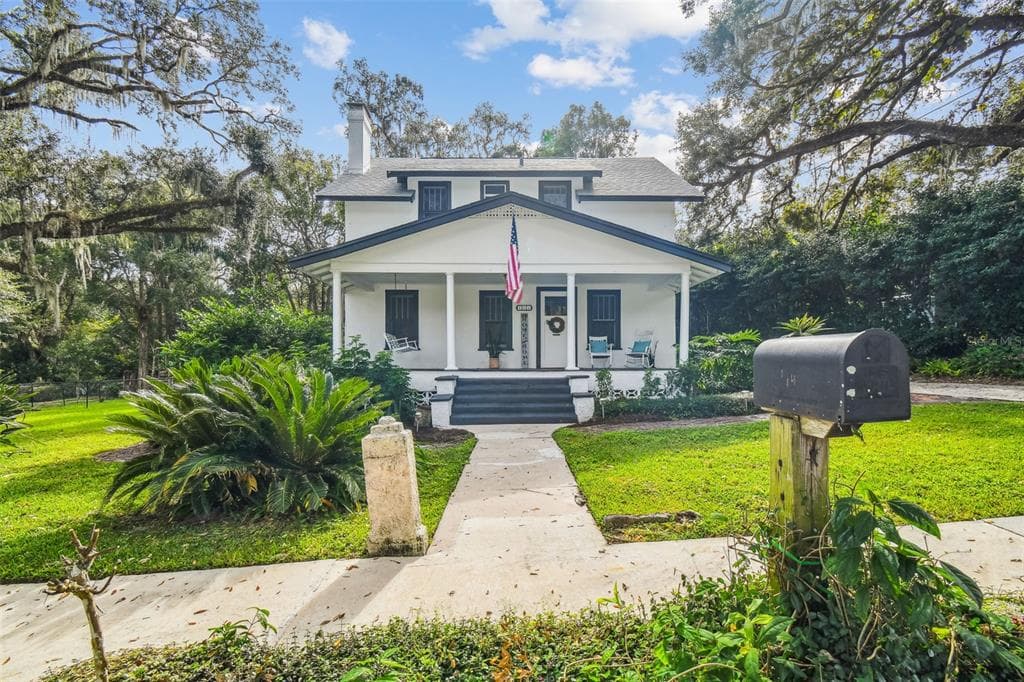 114 OAK PARK AVENUE BROOKSVILLE, FL 34601