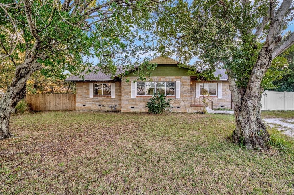 2574 58TH AVENUE N ST PETERSBURG, FL 33714