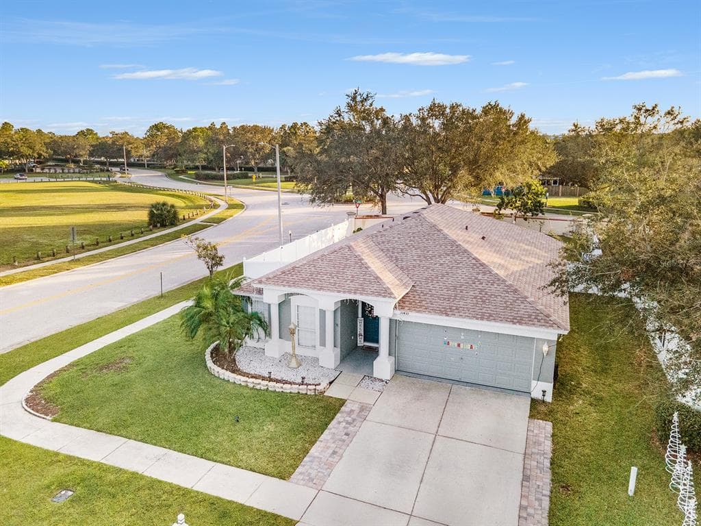 10435 PARAGON PLACE RIVERVIEW, FL 33578