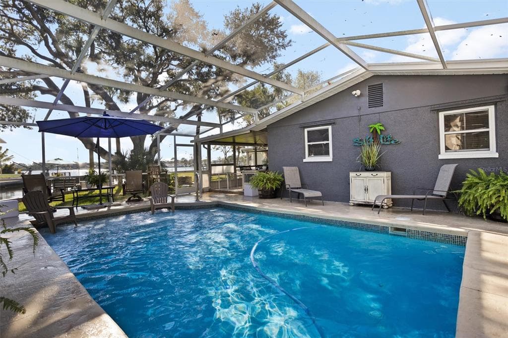 4948 BAY PARK DRIVE
