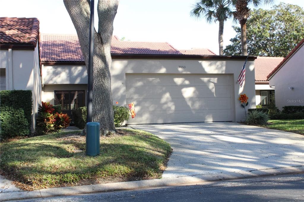 3053 BRAELOCH CIRCLE E CLEARWATER, FL 33761