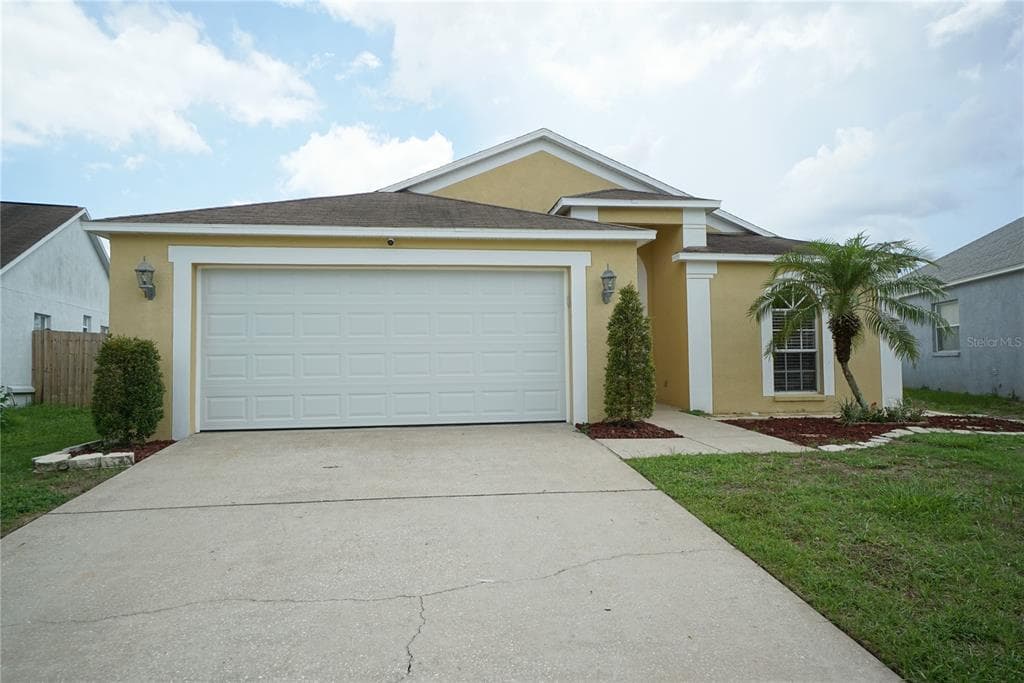 4414 HORSESHOE PICK LANE VALRICO, FL 33594