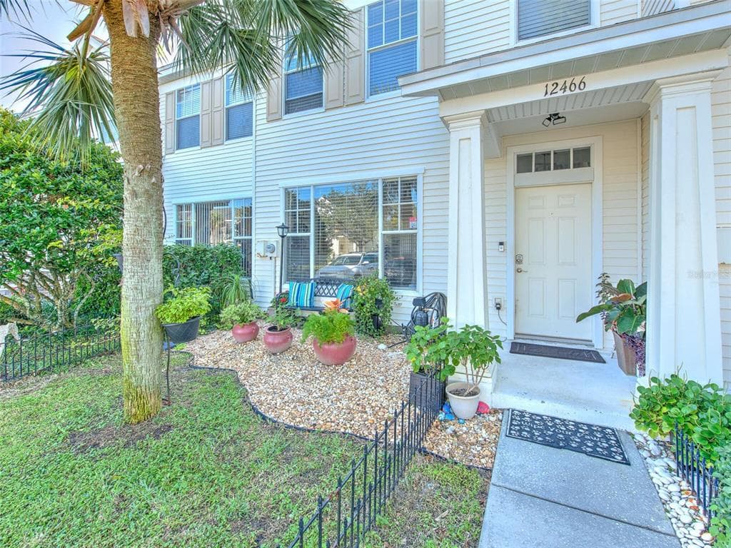 12466 COUNTRY WHITE CIRCLE TAMPA, FL 33635