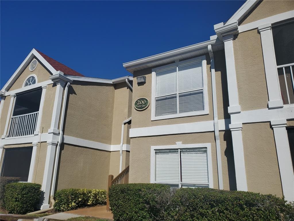 9481 HIGHLAND OAK DRIVE UNIT 208 TAMPA, FL 33647