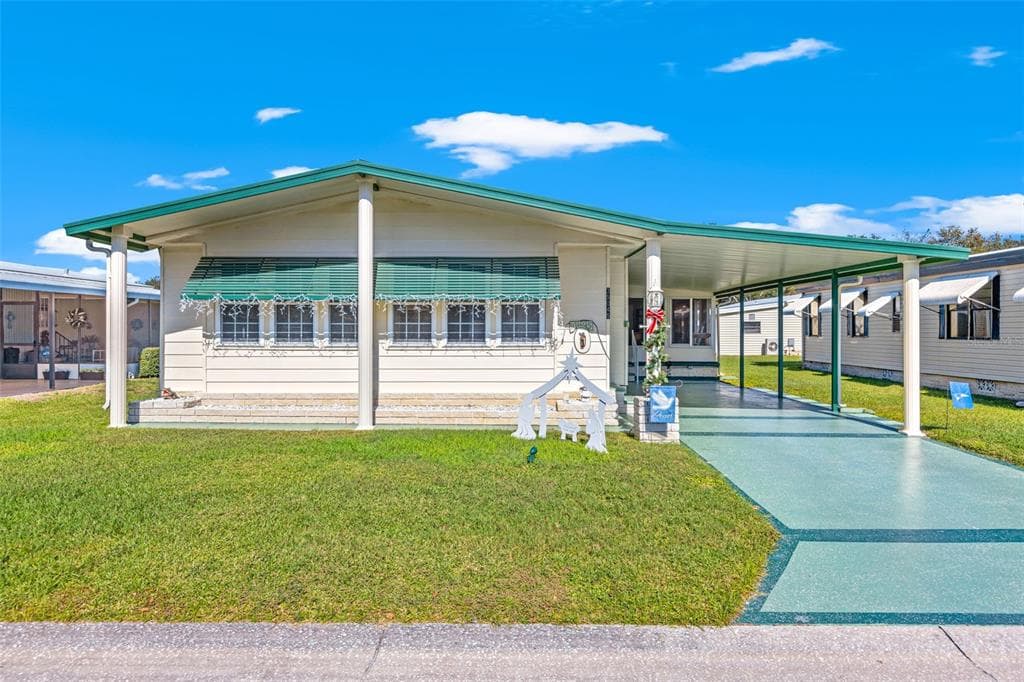 35045 COLONY HILLS DRIVE ZEPHYRHILLS, FL 33541