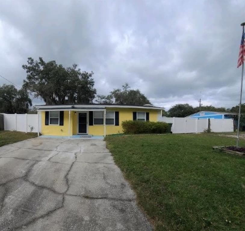 3303 W VAN BUREN DRIVE TAMPA, FL 33611
