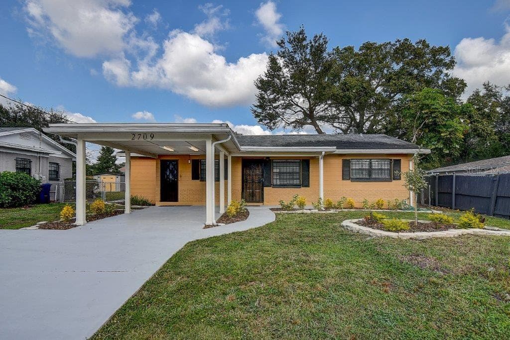 2709 W OSBORNE AVENUE TAMPA, FL 33614