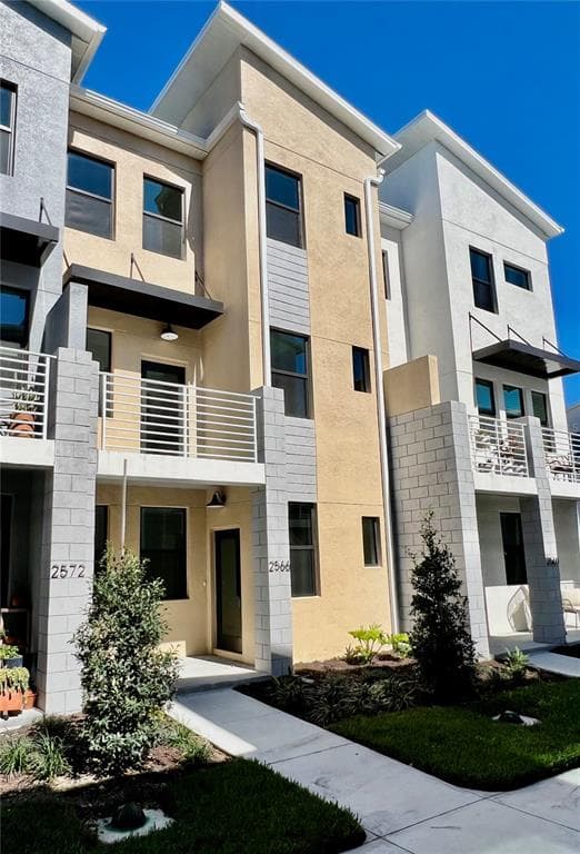 2566 12TH TERRACE N ST PETERSBURG, FL 33713