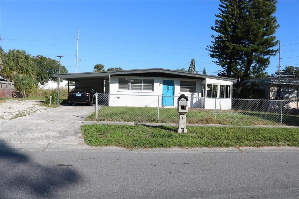 4103 W ROGERS AVENUE TAMPA, FL 33611