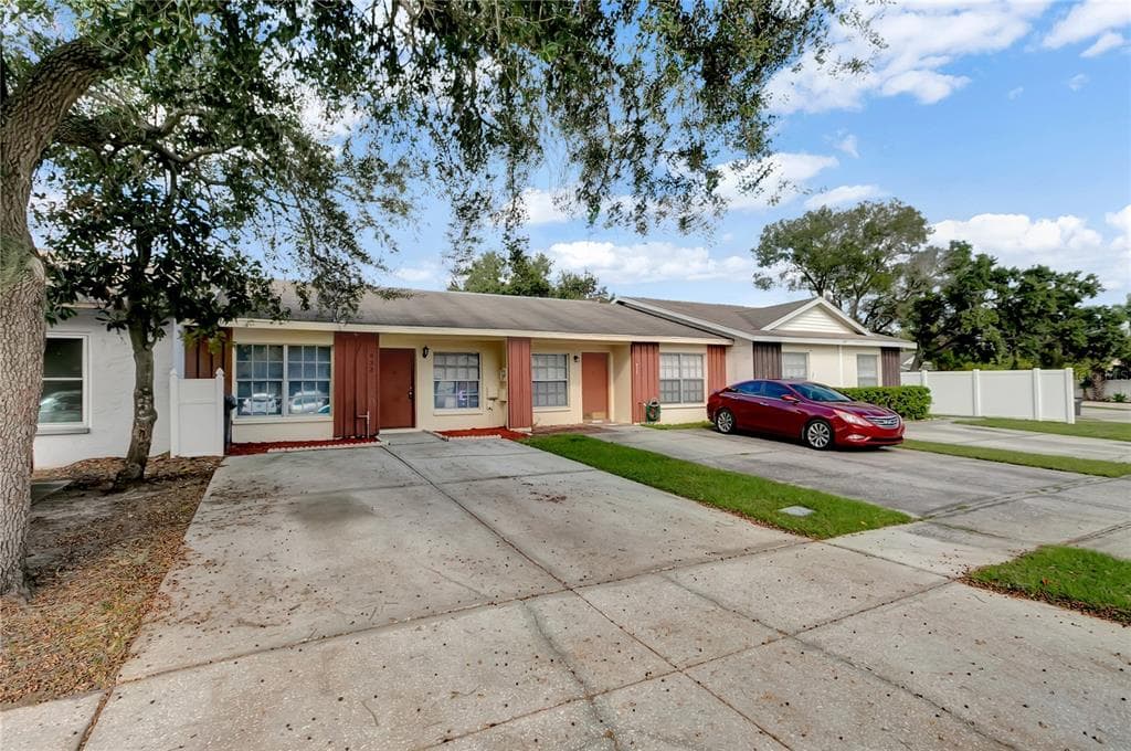 933 BURLWOOD STREET BRANDON, FL 33511