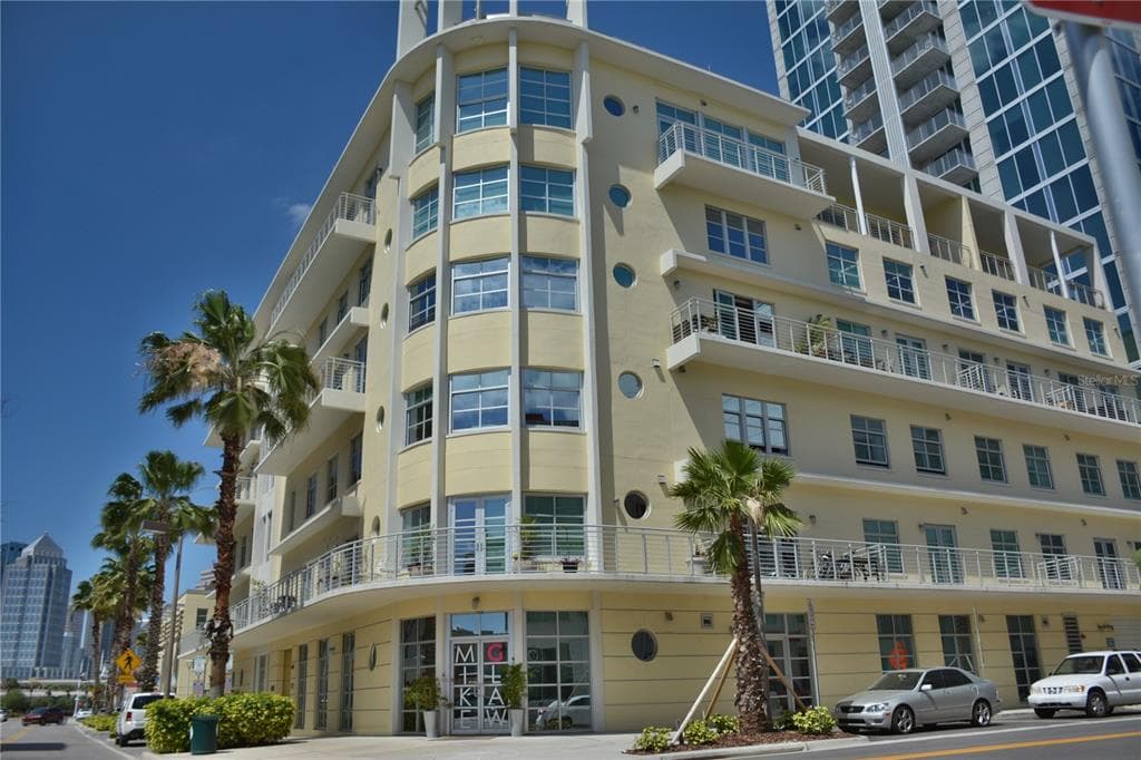 1212 E WHITING STREET UNIT 202 TAMPA, FL 33602