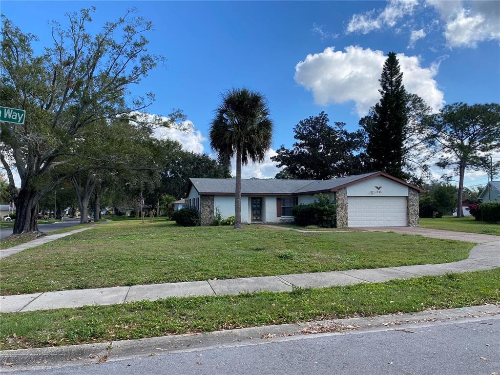 1023 MCTAVISH WAY PALM HARBOR, FL 34684