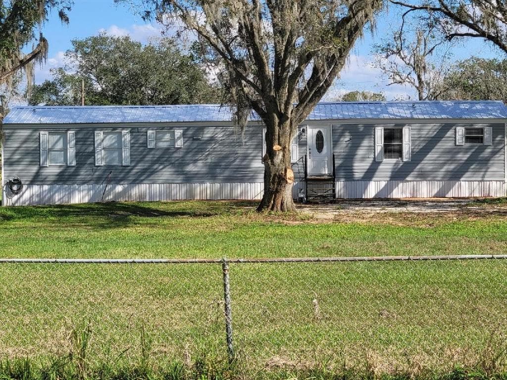 1920 CHRISTY LANE LAKELAND, FL 33801