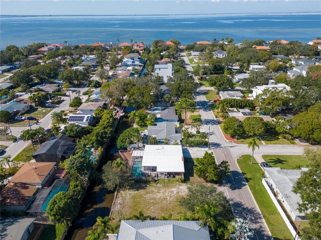 4814 W EUCLID AVENUE TAMPA, FL 33629