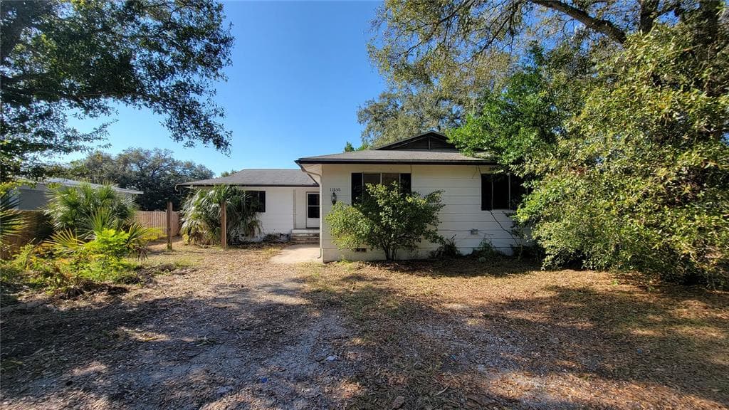 11656 OAK LANE SEMINOLE, FL 33778