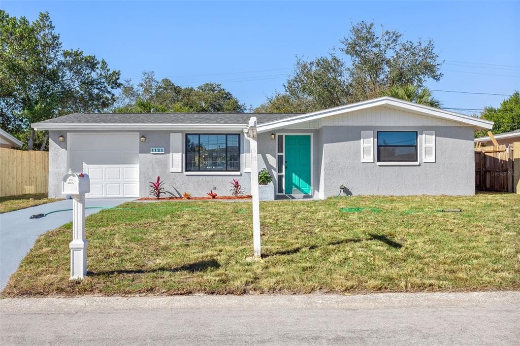 1121 LANDAU STREET HOLIDAY, FL 34690