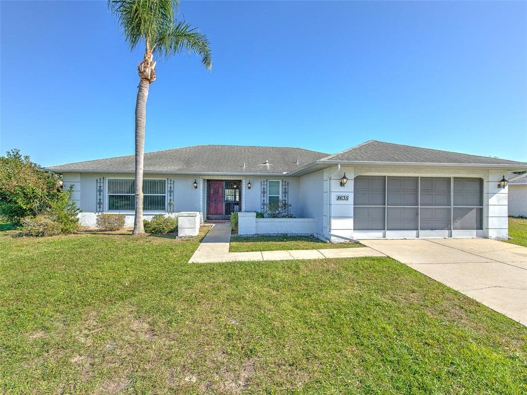 8635 BEAVER LANE PORT RICHEY, FL 34668