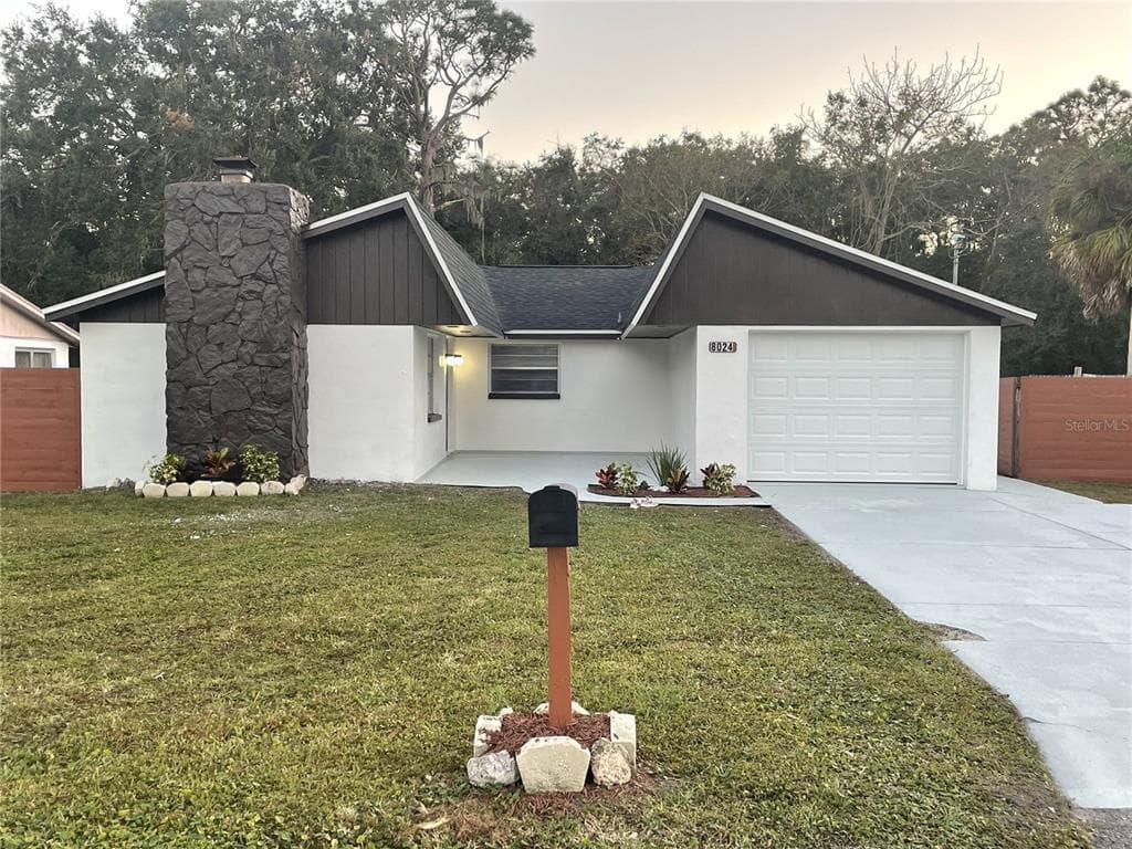 8024 GULF WAY HUDSON, FL 34667