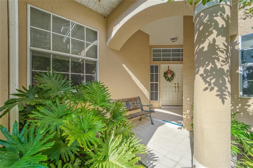 301 RED CEDAR COURT ST PETERSBURG, FL 33703