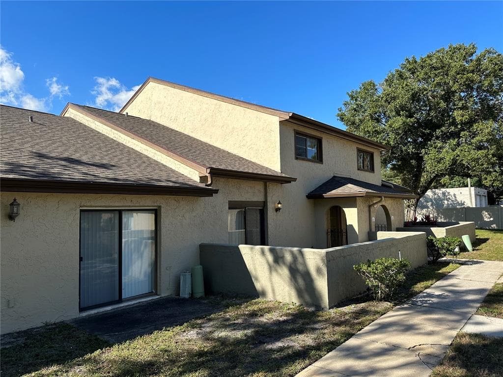 6262 142ND AVENUE N UNIT 103 CLEARWATER, FL 33760
