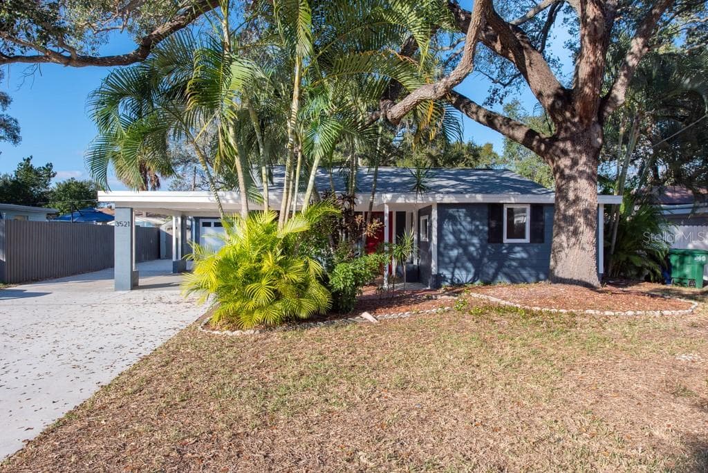 3521 W PAUL AVENUE TAMPA, FL 33611