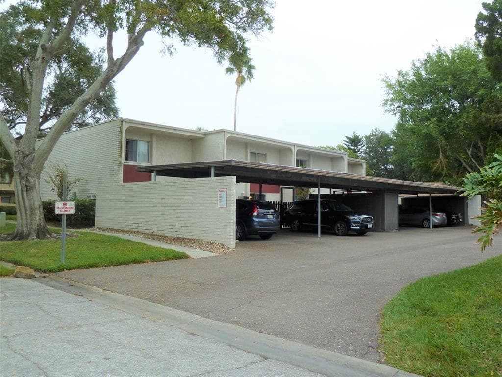 1823 PINE CONE CIRCLE UNIT 35 CLEARWATER, FL 33760