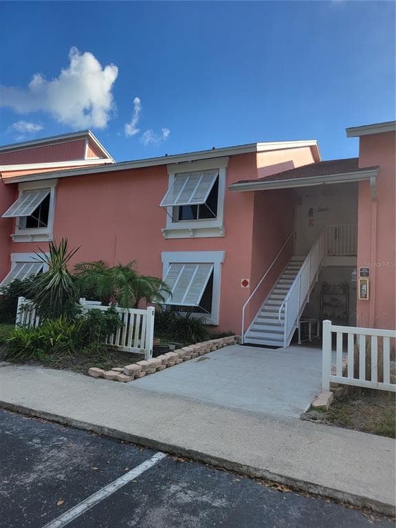 4160 35TH TERRACE S UNIT K ST PETERSBURG, FL 33711