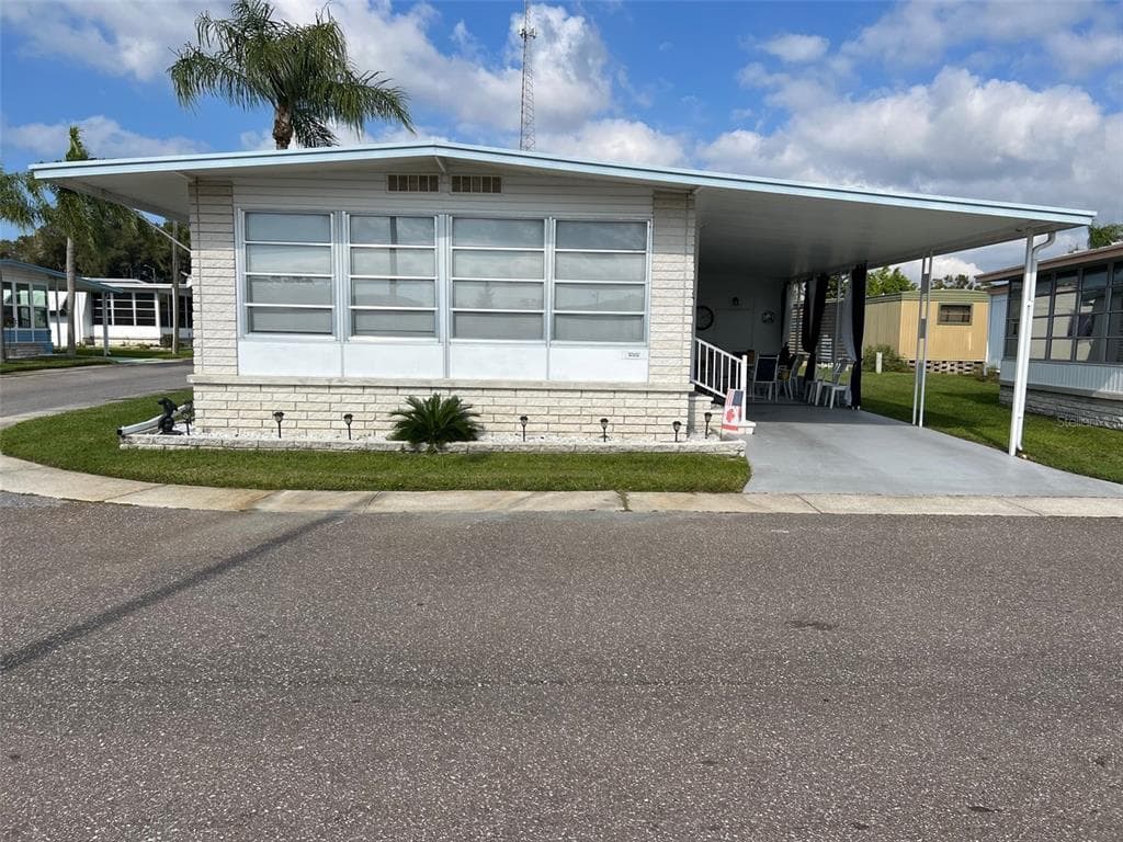 29250 US HIGHWAY 19 N UNIT 242 CLEARWATER, FL 33761