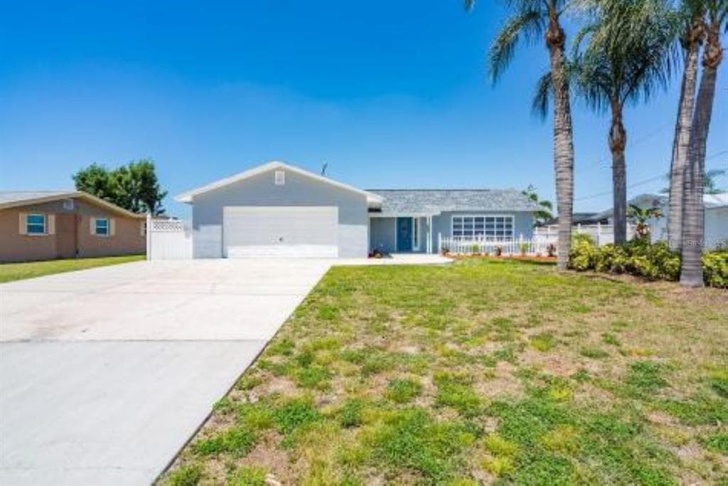 481 FLAMINGO DRIVE APOLLO BEACH, FL 33572