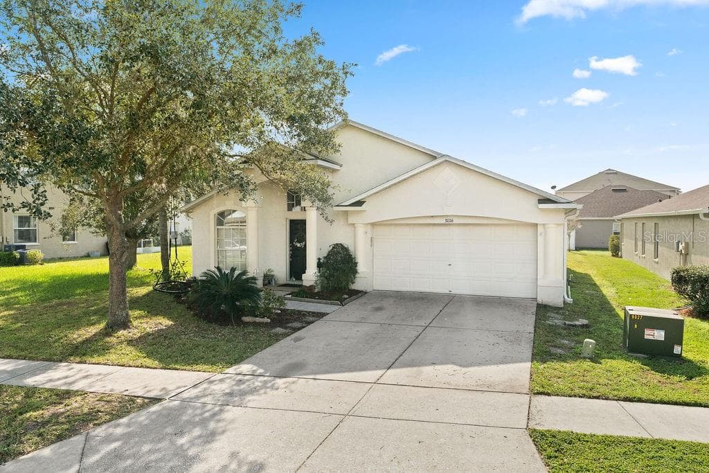 31116 STONE ARCH AVENUE WESLEY CHAPEL, FL 33545