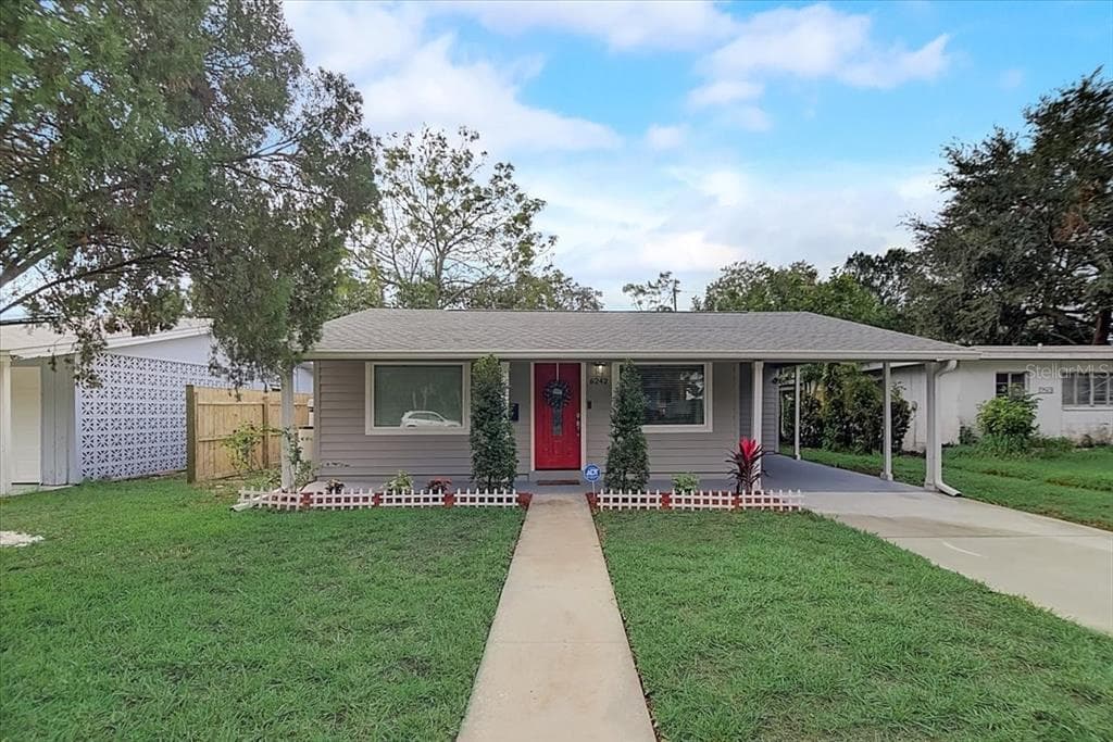6242 2ND AVENUE S ST PETERSBURG, FL 33707